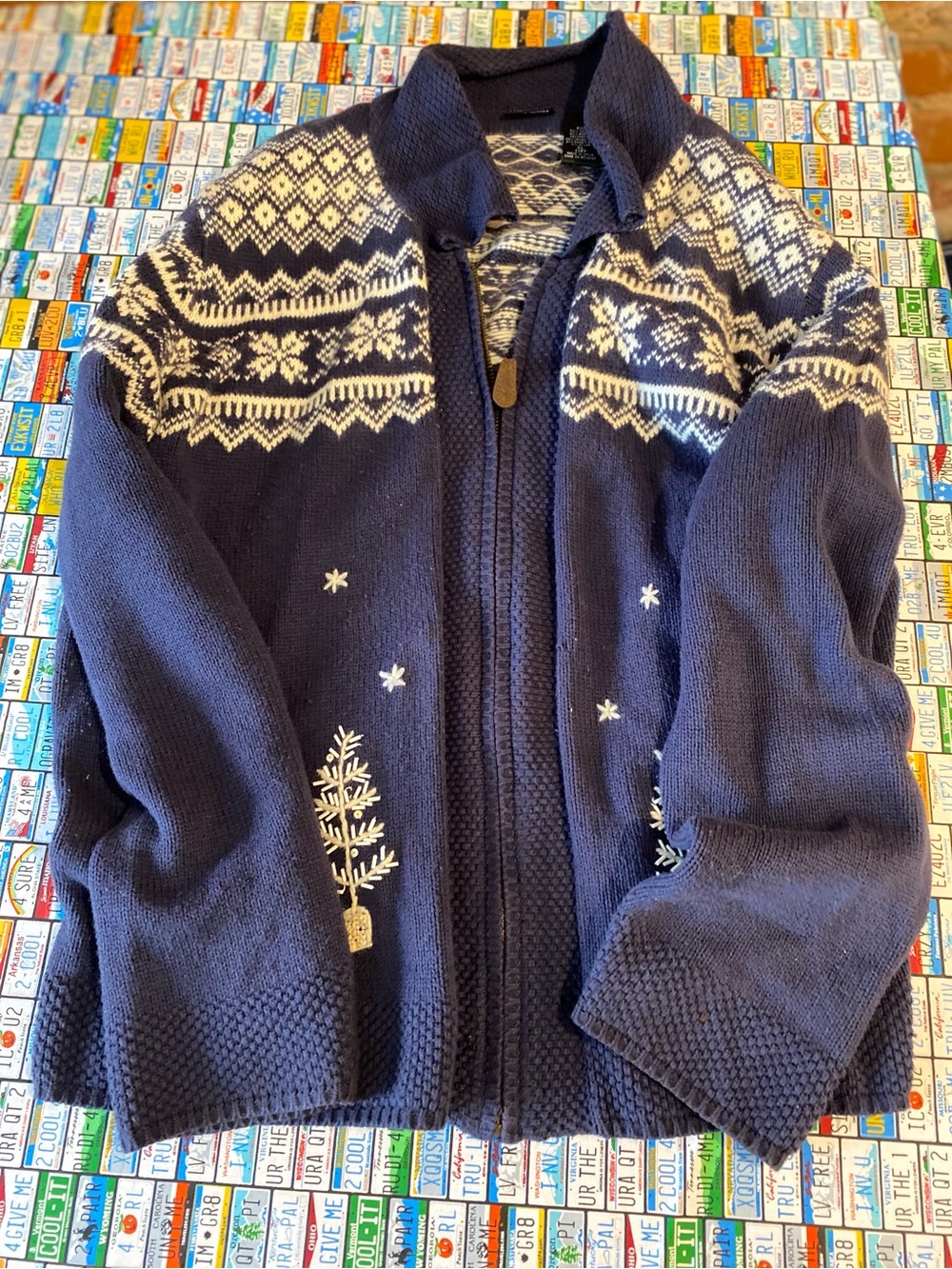 North Crest  Sweater Winter Snowflake  Women’s , Size XL (18)  Zipper down